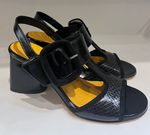 Load image into Gallery viewer, Sandal
