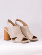 Load image into Gallery viewer, Halmanera Nude Slingback Sandals | 2186
