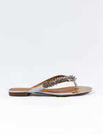 Load image into Gallery viewer, Luz da Lua White and Gold Slippers | 2258

